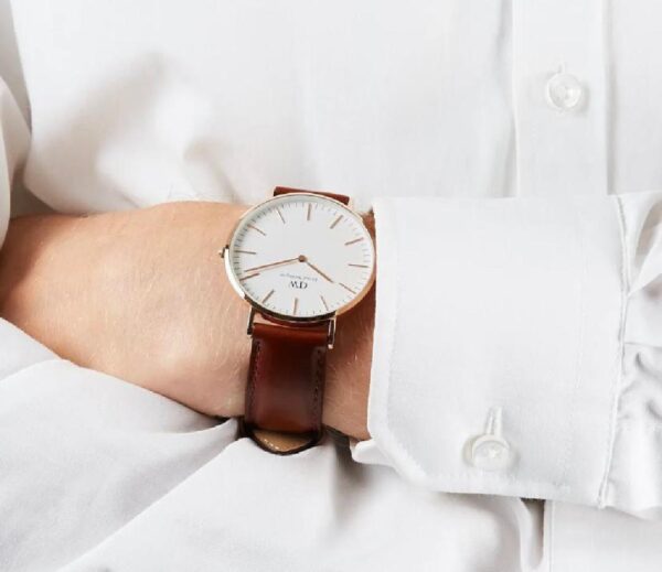 Men's Brown Leather Quartz Watch - Water Resistant